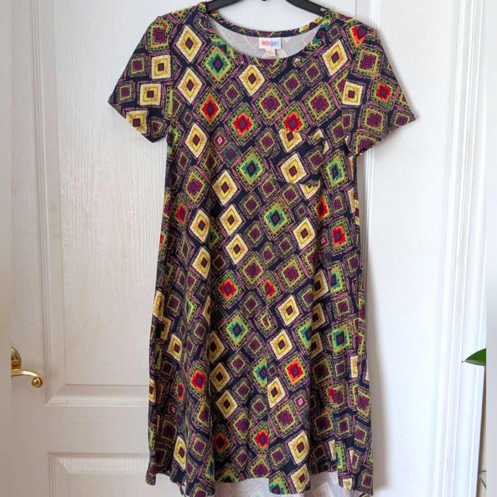 LulaRoe Diamond Print High Low Carly Swing Dress. Size XXS.
